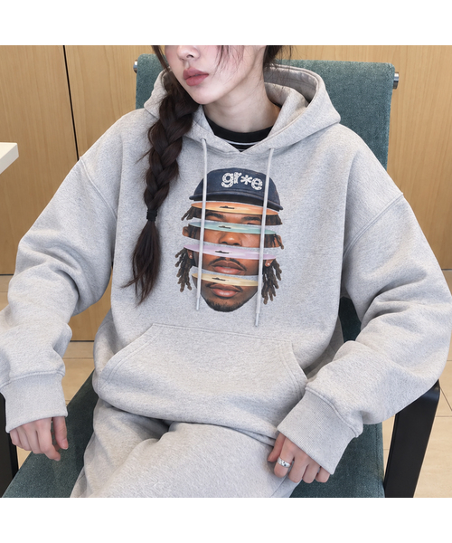 GRAVER ORDINARY（グレイバーオーディナリー）の「[ODNR UNISEX]Face Grae フーディー_4color（パーカー・レディース・ブラック/ネイビー/グレー/アイボリー・SMALL/MEDIUM/LARGE）」の3枚目の写真