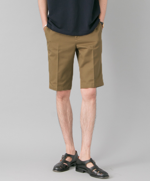 URBAN RESEARCH(アーバンリサーチ)の「UR T/C TWILL SLIM SHORTS(その他パンツ・メンズ・ブラック/グレー/ベージュ/ネイビー・SMALL/LARGE/MEDIUM)」の1枚目の写真