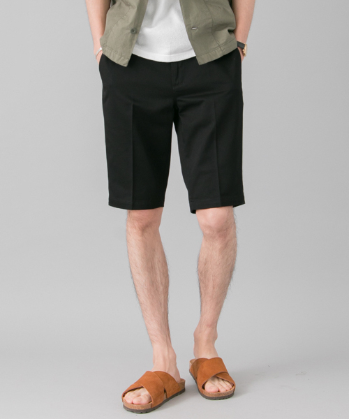 URBAN RESEARCH(アーバンリサーチ)の「UR T/C TWILL SLIM SHORTS(その他パンツ・メンズ・ブラック/グレー/ベージュ/ネイビー・SMALL/LARGE/MEDIUM)」の2枚目の写真