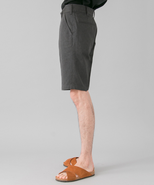 URBAN RESEARCH(アーバンリサーチ)の「UR T/C TWILL SLIM SHORTS(その他パンツ・メンズ・ブラック/グレー/ベージュ/ネイビー・SMALL/LARGE/MEDIUM)」の6枚目の写真