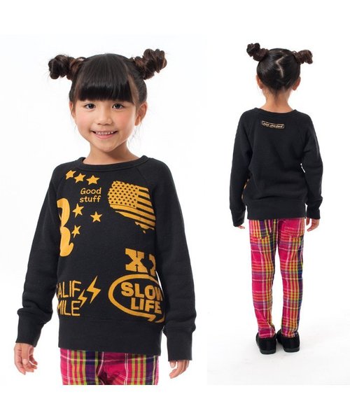 BREEZE（ブリーズ）の「ポケット付ロゴトレーナー（スウェット・キッズ・グレー/ブラック/オレンジ・80/95/90/100/120/130/110/140）」の4枚目の写真