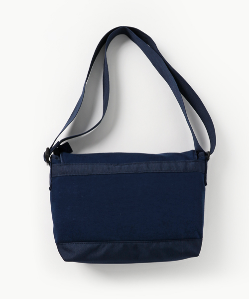 Champion（チャンピオン）の「【Champion　チャンピオン】　ダービー　シリーズ　メッセンジャータイプ　ショルダーバッグ　/　59431（ショルダーバッグ・メンズ・ネイビー/グレー/ブラック・FREE）」の5枚目の写真