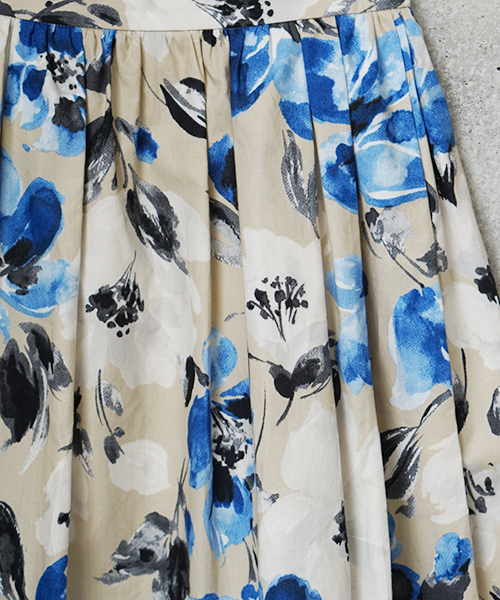 laboratory work（ラボラトリーワーク）の「水彩大花柄フレアスカート（スカート・レディース・イエロー系その他/ベージュ系その他・MEDIUM）」の4枚目の写真