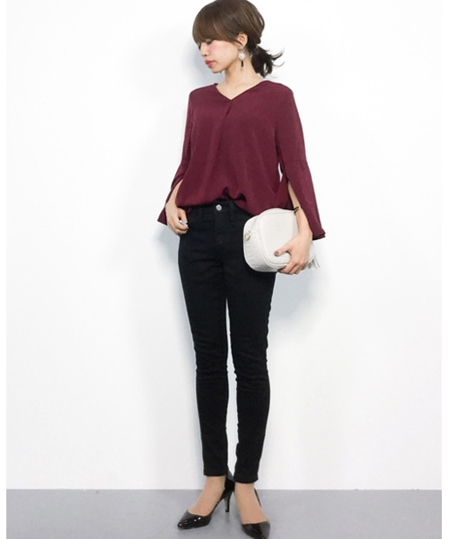 IMAGE COLLECTION(イマージュコレクション)の「袖スリットブラウス(シャツ/ブラウス・レディース・ボルドー/ネイビー/ダークグリーン・11号/7号/9号/13号/5号/15号)」の3枚目の写真