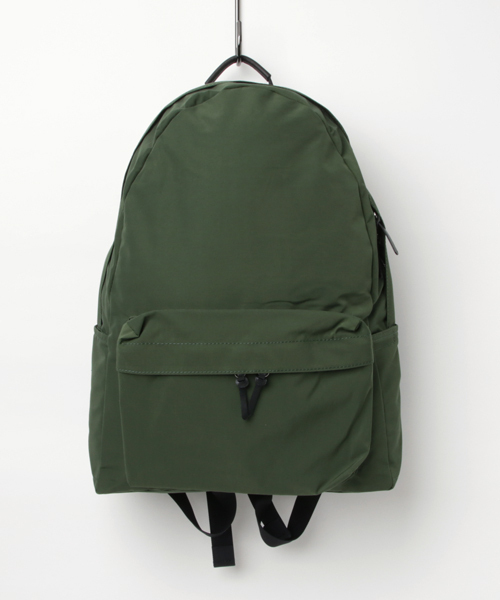 STANDARD SUPPLY(スタンダードサプライ)の「STANDARD SUPPLY / スタンダードサプライ デイリーデイパック DAILY DAYPACK(バックパック/リュック・メンズ・チャコールグレー/ブラック/ネイビー/オリーブ/カーキブラウン/ベージュ/グレー/マスタード/グレー系その他/モカ/ライトグリーン/オレンジ系その他/コーラル/ライム/ラベンダー/ベージュ系その他/ライトブルーグレー/ダークブラウン/コバルトブルー/ナチュラル/カーキオリーブ/グレイッシュベージュ/サンドベージュ/ライトブラウン/ケリーグリーン/アイボリー/ライトパープル/グレイッシュブルー・FREE)」の16枚目の写真
