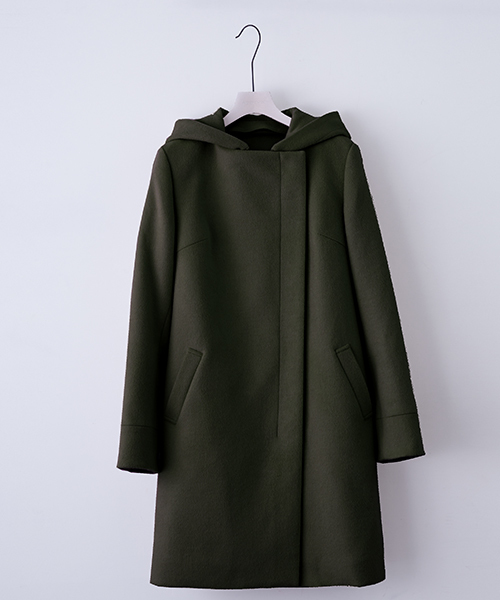 UNITED TOKYO（ユナイテッドトウキョウ）の「デタッチャブルフードコート（その他アウター・レディース・ブラック/グレー/グレイッシュベージュ/ベージュ/ネイビー/カーキ・1/2）」の5枚目の写真