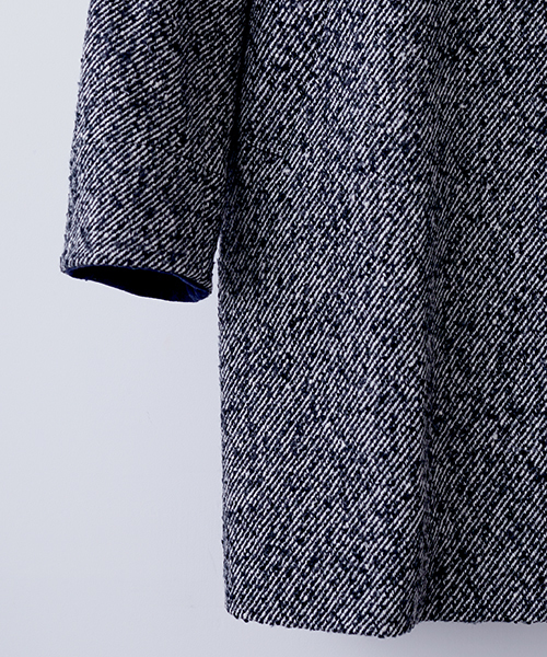 UNITED TOKYO（ユナイテッドトウキョウ）の「デタッチャブルフードコート（その他アウター・レディース・ブラック/グレー/グレイッシュベージュ/ベージュ/ネイビー/カーキ・1/2）」の10枚目の写真