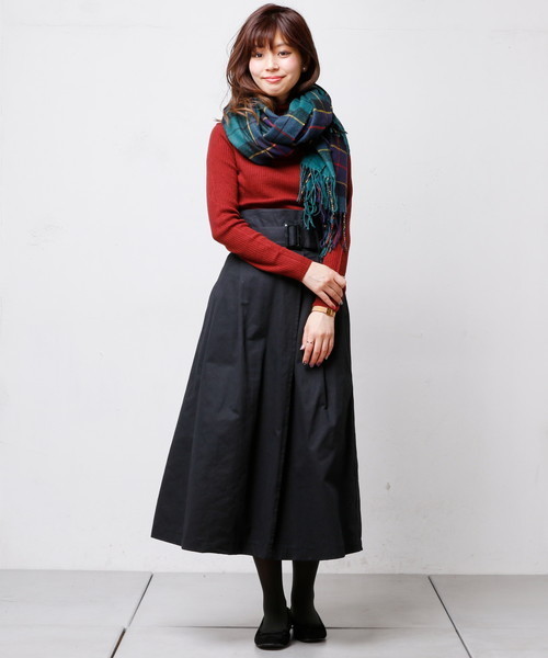 natural couture（ナチュラルクチュール）の「リブタートルニット（ニット/セーター・レディース・ブラック/レッド/オフホワイト/キャメル/ブラック×ホワイト・FREE）」の9枚目の写真