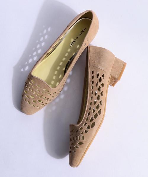 ODETTE E ODILE（オデットエオディール）の「OFC スクエアパンチング パンプス30↓↑（パンプス・レディース・ベージュ/パープル/ネイビー/イエロー/ホワイト・22.5cm/22cm/23.5cm/23cm/24.5cm/24cm/25cm/21.5cm）」の3枚目の写真