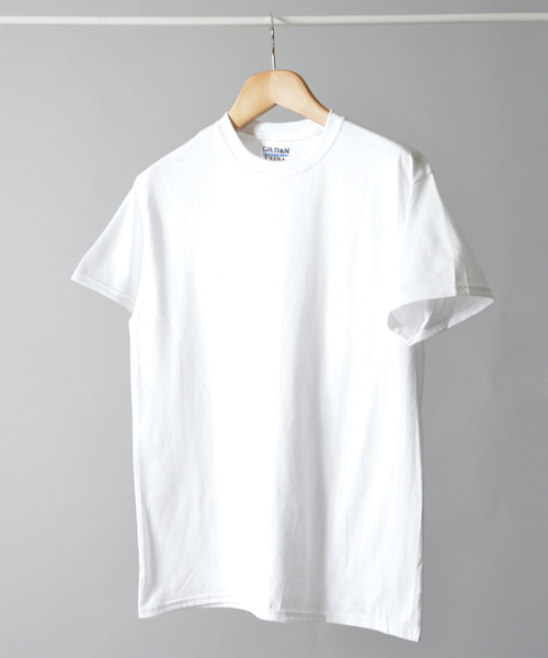 GILDAN（ギルダン）の「＃GILDAN/ｷﾞﾙﾀﾞﾝ　6ＯＺウルトラコットンＴシャツ（Tシャツ/カットソー・メンズ・ホワイト/ライトグレー/ブラック/パープル/ネイビー/レッド/オリーブ/ピンク/ライム/イエロー/オレンジ/ブルー/ライトグリーン/ライトインディゴブルー/ナチュラル/ワインレッド/チャコールグレー・MEDIUM/LARGE）」の2枚目の写真