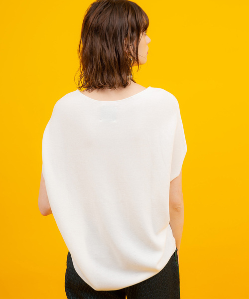 UNITED TOKYO（ユナイテッドトウキョウ）の「ラウンドシェイプホールガーメントニット（ニット/セーター・レディース・ブラック/オフホワイト/オレンジ/ラベンダー・1）」の15枚目の写真