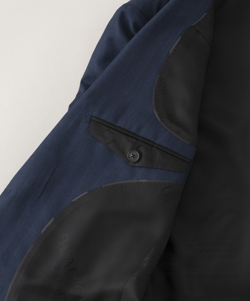 BLACK LABEL CRESTBRIDGE（ブラックレーベル・クレストブリッジ）の