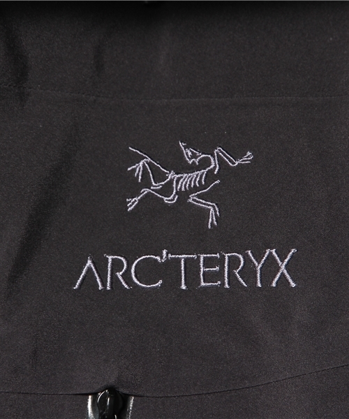 BEAMS(ビームス)の「ARC'TERYX / ALPHA SV(マウンテンパーカー・メンズ・ブラック/ブラック系その他・X-SMALL/SMALL/MEDIUM/LARGE)」の12枚目の写真