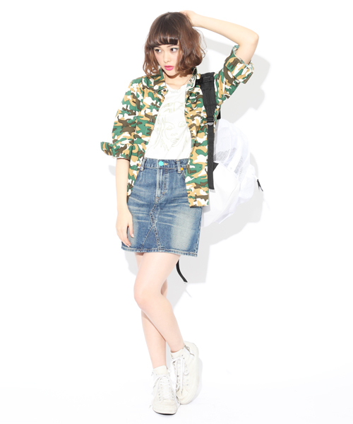 X-girl(エックスガール)の「CAMO SHIRT(シャツ/ブラウス・レディース・ホワイト/ブラック/カモフラージュ・1/2)」の15枚目の写真