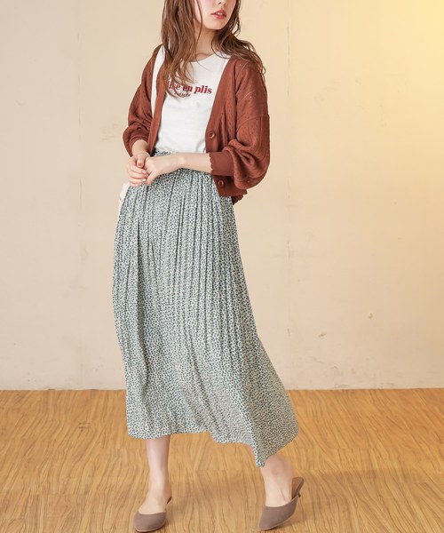 natural couture(ナチュラルクチュール)の「アニマル柄細プリーツスカート(スカート・レディース・アイボリー/ブラウン系その他/ベージュ系その他/グリーン系その他・FREE)」の14枚目の写真