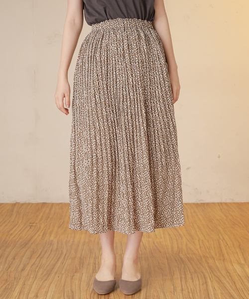 natural couture(ナチュラルクチュール)の「アニマル柄細プリーツスカート(スカート・レディース・アイボリー/ブラウン系その他/ベージュ系その他/グリーン系その他・FREE)」の17枚目の写真
