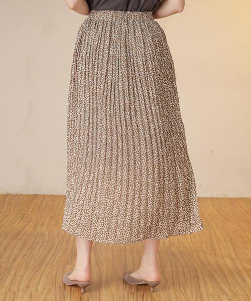 natural couture(ナチュラルクチュール)の「アニマル柄細プリーツスカート(スカート・レディース・アイボリー/ブラウン系その他/ベージュ系その他/グリーン系その他・FREE)」の19枚目の写真