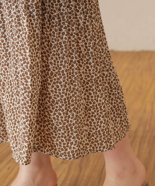 natural couture(ナチュラルクチュール)の「アニマル柄細プリーツスカート(スカート・レディース・アイボリー/ブラウン系その他/ベージュ系その他/グリーン系その他・FREE)」の22枚目の写真