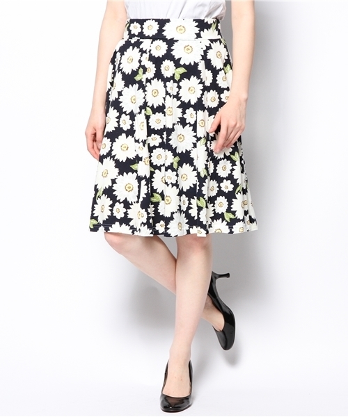 Chico（チコ）の「花柄プリントスカート（スカート・レディース・ネイビー/ホワイト/レッド・FREE）」の13枚目の写真