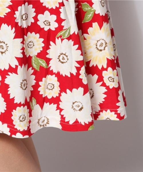 Chico（チコ）の「花柄プリントスカート（スカート・レディース・ネイビー/ホワイト/レッド・FREE）」の6枚目の写真