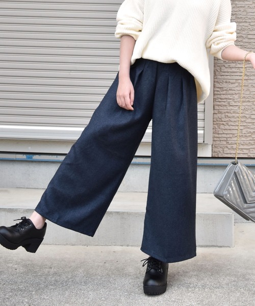 Coo+i（クーイ）の「タック入りワイドパンツ（スラックス・レディース・ネイビー/チャコールグレー/ブラック/グレー系その他/ブラック系その他/キャメル/グレー系その他2/ブラウン系その他・S/M/XL/L）」の3枚目の写真