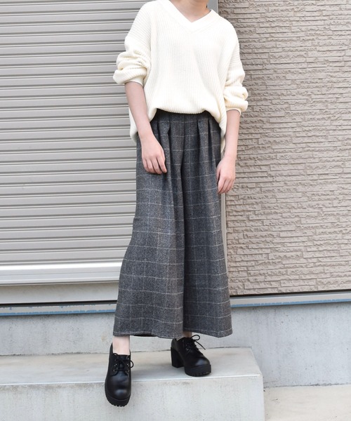 Coo+i（クーイ）の「タック入りワイドパンツ（スラックス・レディース・ネイビー/チャコールグレー/ブラック/グレー系その他/ブラック系その他/キャメル/グレー系その他2/ブラウン系その他・S/M/XL/L）」の19枚目の写真
