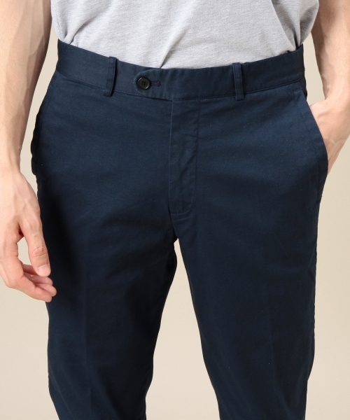 BEAUTY&YOUTH UNITED ARROWS（ビューティーアンドユースユナイテッドアローズ）の「BY ギャバー ノープリーツ スリム パンツ ◆（チノパンツ・メンズ・オフホワイト/ベージュ/ネイビー・MEDIUM/X-LARGE/SMALL/LARGE）」の6枚目の写真