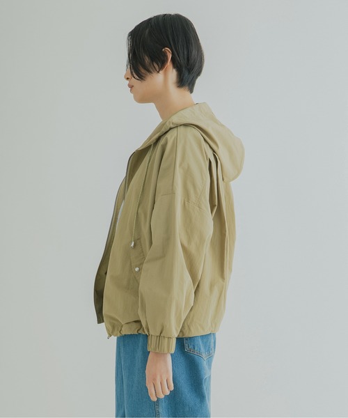 Kelen(ケレン)の「「KELEN / ケレン」コンパクトシルエットマウンテンパーカー"Bella"(ブルゾン・レディース・オフホワイト/ベージュ/ブルーグレー/ブラック/ベージュ系その他/カーキ・S/M)」の19枚目の写真