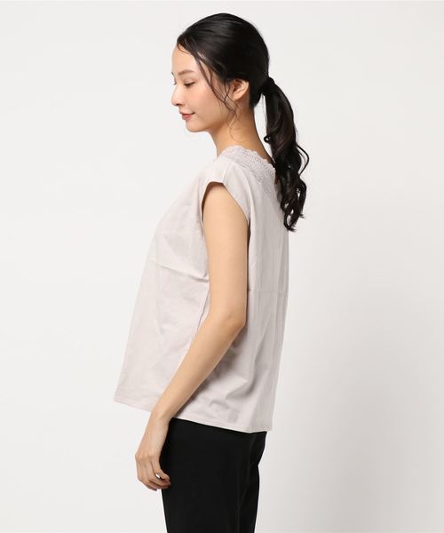 PAGEBOY(ページボーイ)の「【WEB限定アイテム】スカラップレースフレンチスリーブ(Tシャツ/カットソー・レディース・ブラック/オフホワイト/ブルー/グレイッシュベージュ/イエロー/グリーン系その他・FREE)」の12枚目の写真