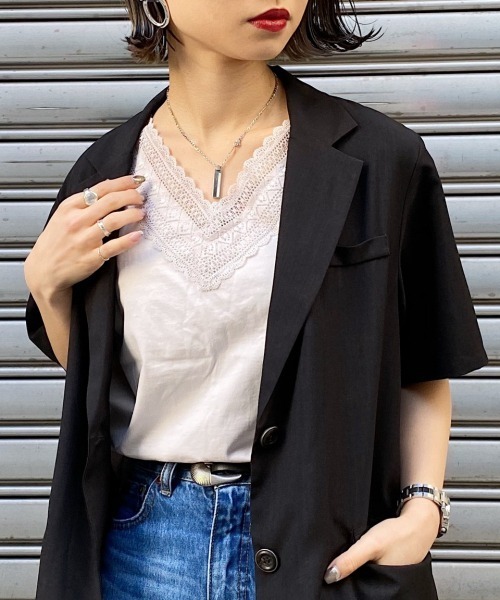 PAGEBOY(ページボーイ)の「【WEB限定アイテム】スカラップレースフレンチスリーブ(Tシャツ/カットソー・レディース・ブラック/オフホワイト/ブルー/グレイッシュベージュ/イエロー/グリーン系その他・FREE)」の1枚目の写真