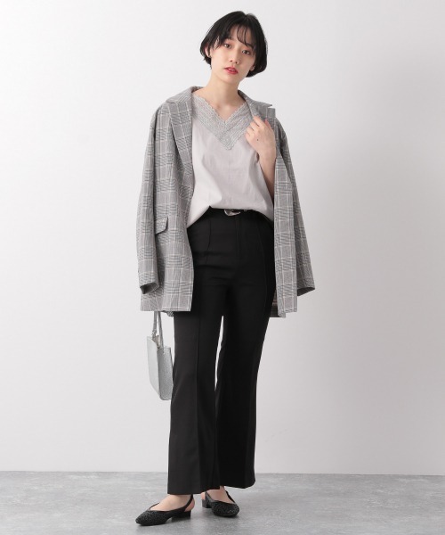 PAGEBOY(ページボーイ)の「【WEB限定アイテム】スカラップレースフレンチスリーブ(Tシャツ/カットソー・レディース・ブラック/オフホワイト/ブルー/グレイッシュベージュ/イエロー/グリーン系その他・FREE)」の11枚目の写真