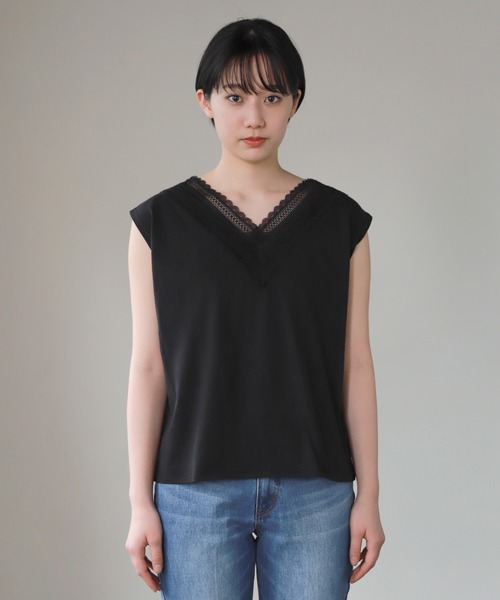 PAGEBOY(ページボーイ)の「【WEB限定アイテム】スカラップレースフレンチスリーブ(Tシャツ/カットソー・レディース・ブラック/オフホワイト/ブルー/グレイッシュベージュ/イエロー/グリーン系その他・FREE)」の21枚目の写真