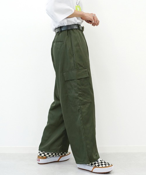 kutir(クティール)の「ドローコードワイドパンツ(その他パンツ・メンズ・ライトグレー/カーキ/グリーン・SMALL/MEDIUM/LARGE)」の1枚目の写真