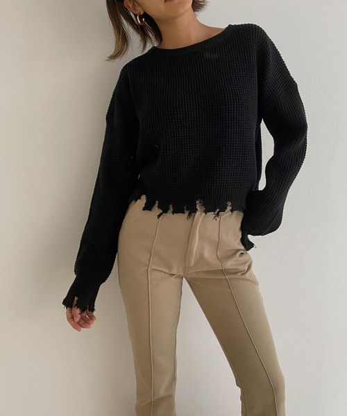 Avvenente（アベネンテ）の「【Avvenente】ダメージワッフルニット（ニット/セーター・レディース・ブラック/ベージュ/オフホワイト・M）」の2枚目の写真