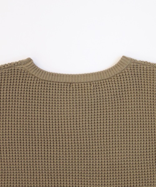 Avvenente（アベネンテ）の「【Avvenente】ダメージワッフルニット（ニット/セーター・レディース・ブラック/ベージュ/オフホワイト・M）」の5枚目の写真