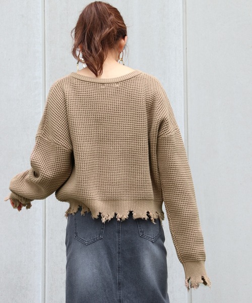 Avvenente（アベネンテ）の「【Avvenente】ダメージワッフルニット（ニット/セーター・レディース・ブラック/ベージュ/オフホワイト・M）」の22枚目の写真