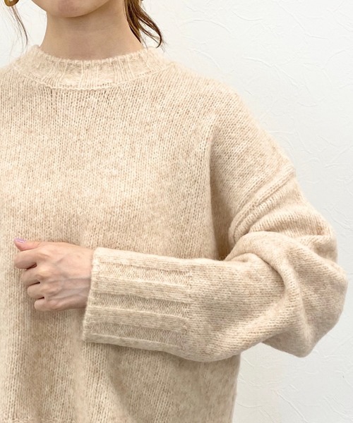 archives（アルシーヴ）の「アルパカ混クルーネックベーシックプルオーバー（ニット/セーター・レディース・ベージュ/オフホワイト/グリーン/モカ・MEDIUM）」の6枚目の写真