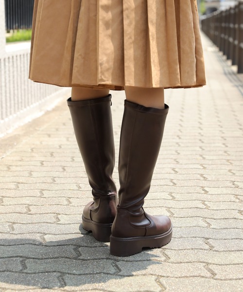 attagirl（アタガール）の「厚底トラックソールロングブーツ