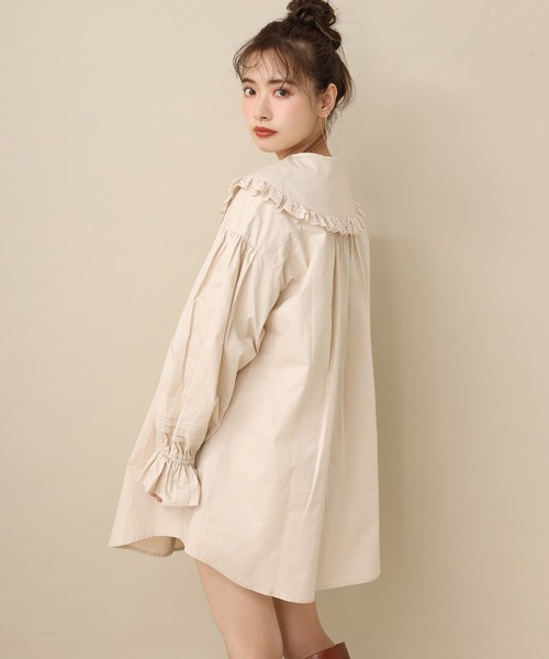 one after another NICE CLAUP（ワンアフターアナザーナイスクラップ）の「大きなレースフリル衿ブラウス（シャツ/ブラウス・レディース・オフホワイト/モカ/ベージュ・FREE）」の17枚目の写真