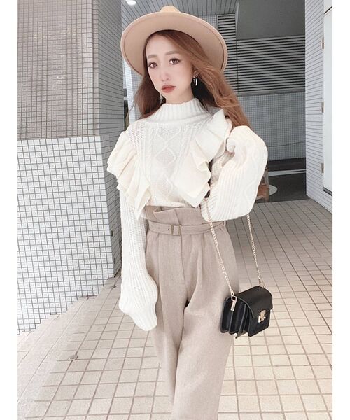 RESEXXY（リゼクシー）の「細ベルトテーパードパンツ（その他パンツ・レディース・ベージュ/ブラウン・FREE）」の5枚目の写真