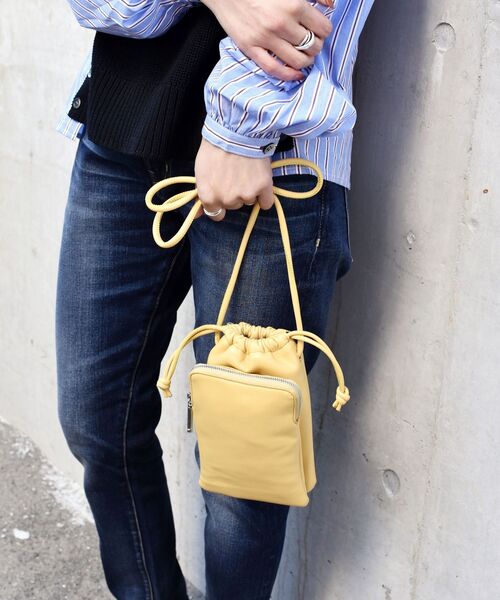 SHIPS（シップス）の「マルチモバイルバッグ◇（ショルダーバッグ・レディース・ライトグレー/ブラック/ブラウン/ウィート/チャコールグレー/グリーン/ピンク・ONE SIZE）」の5枚目の写真