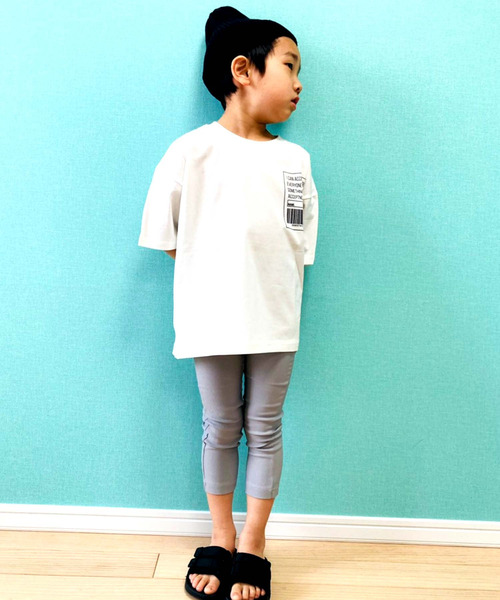 THE CASUAL(カジュアル)の「スーパーストレッチ 7分丈 スキニーパンツ キッズ(その他パンツ・キッズ・チャコール/ブルー系その他2/ロイヤルブルー/ホワイト/ブラック/杢グレー/グレー系その他/モカ/カーキ/ネイビー/ブルー系その他/イエロー・100cm/110cm/120cm/130cm/140cm/150cm/160cm)」の4枚目の写真