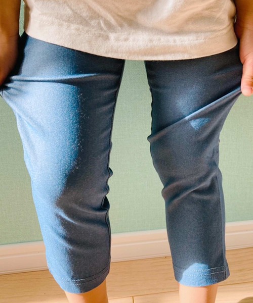 THE CASUAL(カジュアル)の「スーパーストレッチ 7分丈 スキニーパンツ キッズ(その他パンツ・キッズ・チャコール/ブルー系その他2/ロイヤルブルー/ホワイト/ブラック/杢グレー/グレー系その他/モカ/カーキ/ネイビー/ブルー系その他/イエロー・100cm/110cm/120cm/130cm/140cm/150cm/160cm)」の18枚目の写真