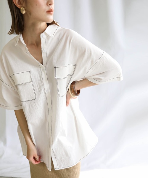 select MOCA(セレクトモカ)の「2021 SS ダブルポケットステッチデザインシャツ(シャツ/ブラウス・レディース・オフホワイト/ライトグリーン/ラベンダー・FREE)」の2枚目の写真