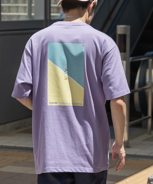 VISION STREET WEAR(ヴィジョンストリートウェア)の「【VISION STREET WEAR/ヴィジョンストリートウェア】レトロショップ&スケボーイラスト半袖BIGTシャツ(Tシャツ/カットソー・メンズ・チャコールグレー/パープル/オフホワイト/アイボリー/ブラック系その他/パープル系その他・M/L)」の6枚目の写真