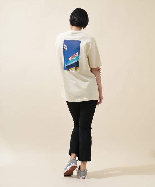 VISION STREET WEAR(ヴィジョンストリートウェア)の「【VISION STREET WEAR/ヴィジョンストリートウェア】レトロショップ&スケボーイラスト半袖BIGTシャツ(Tシャツ/カットソー・メンズ・チャコールグレー/パープル/オフホワイト/アイボリー/ブラック系その他/パープル系その他・M/L)」の10枚目の写真