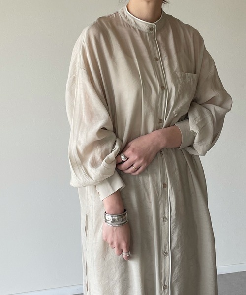 y/m by misato(イムバイミサト)の「シアーバンドカラーパイピングシャツワンピース(ワンピース・レディース・ベージュ/アイボリー・FREE)」の11枚目の写真