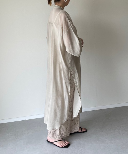 y/m by misato(イムバイミサト)の「シアーバンドカラーパイピングシャツワンピース(ワンピース・レディース・ベージュ/アイボリー・FREE)」の13枚目の写真