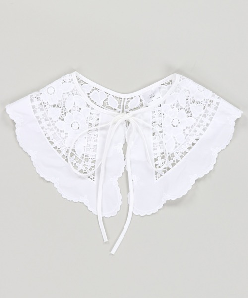 SPINNS（スピンズ）の「顔まわり華やぐ 刺繍レースつけ襟（付け襟・レディース・ホワイト/ブラック/ホワイト系その他・ONESIZE）」の5枚目の写真