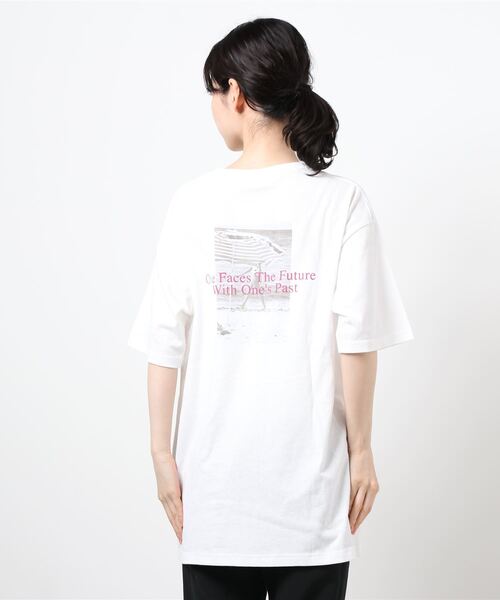 LOWRYS FARM（ローリーズファーム）の「フォトＢＩＧＴＥＥＳＳ　948732（Tシャツ/カットソー・レディース・ホワイト/チャコールグレー/オフホワイト・FREE）」の16枚目の写真